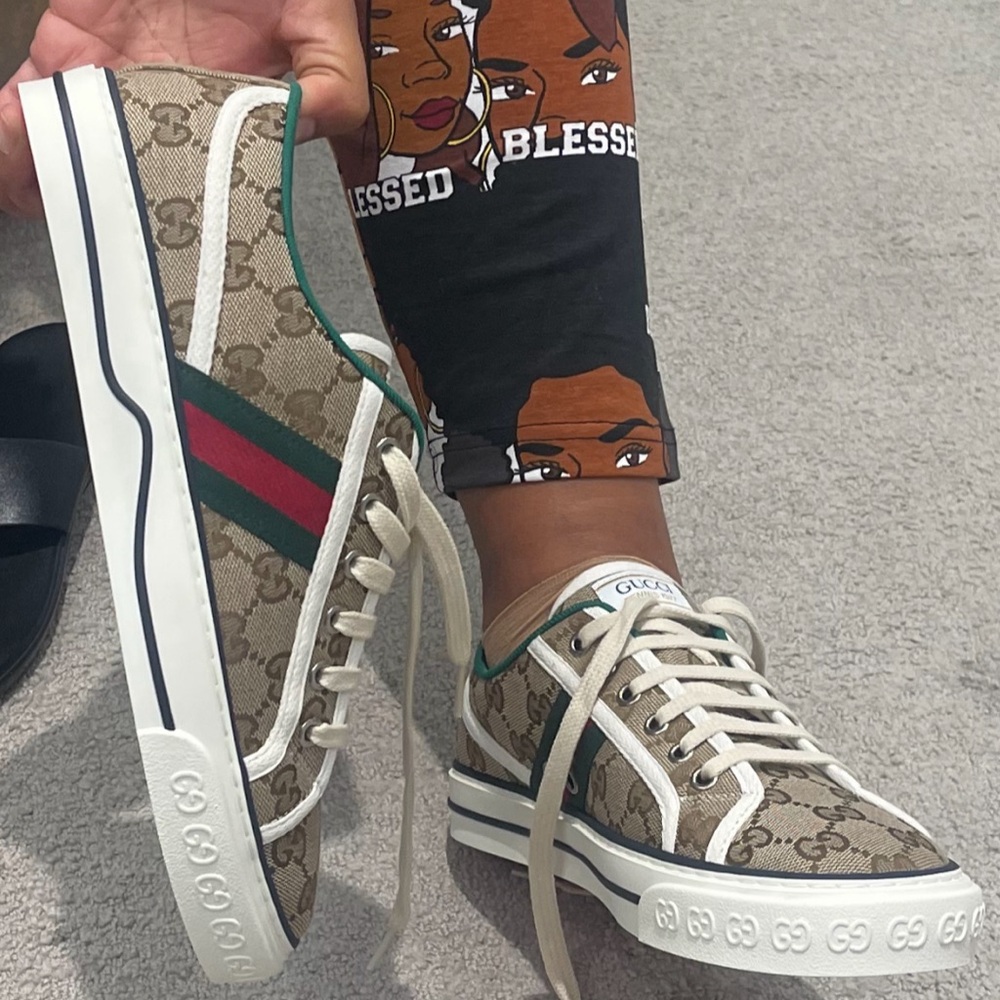 Gucci sneaker super nice brand new